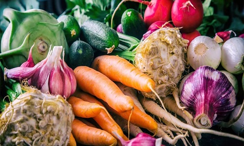 4 Hacks to Get More Veggies in Your Eating routine